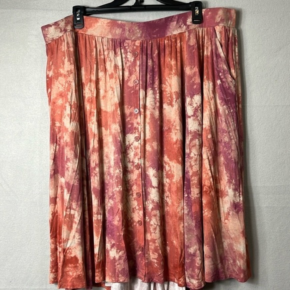 Torrid Swing Tie-dyed look Above The Knee Skirt Womens Size 4 (26 4X) Pink - Picture 3 of 9